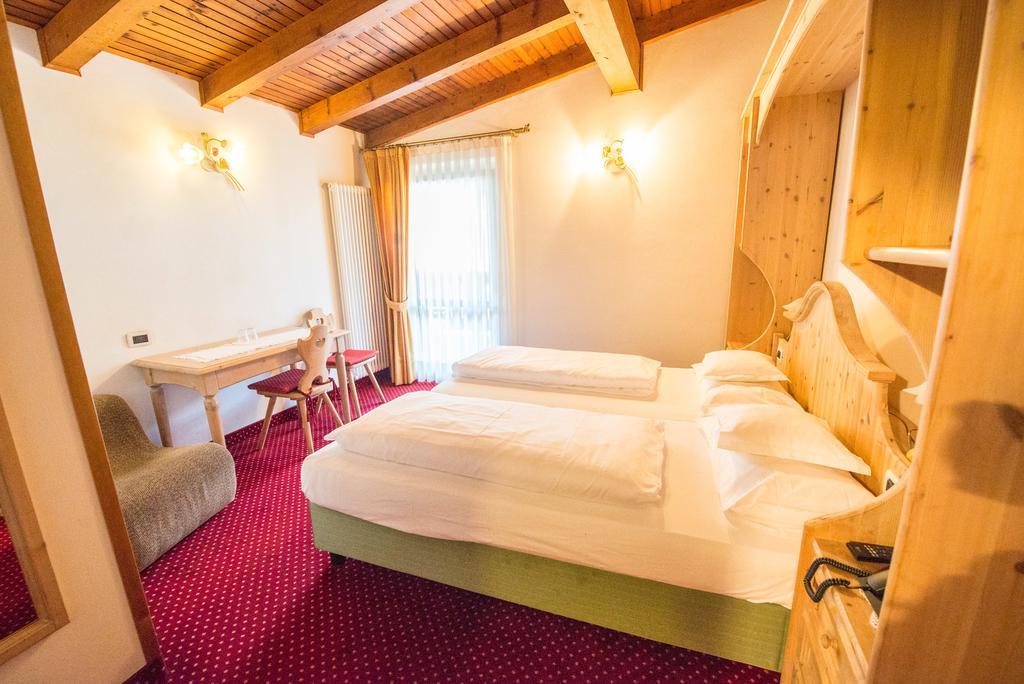 Hotel Garni Norma Madonna Eksteriør billede