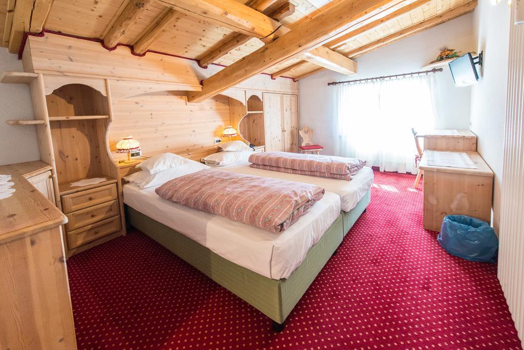 Hotel Garni Norma Madonna Eksteriør billede